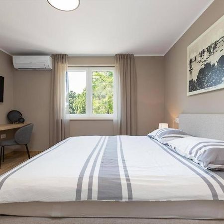 Vista Mare Apartment Porec Bagian luar foto