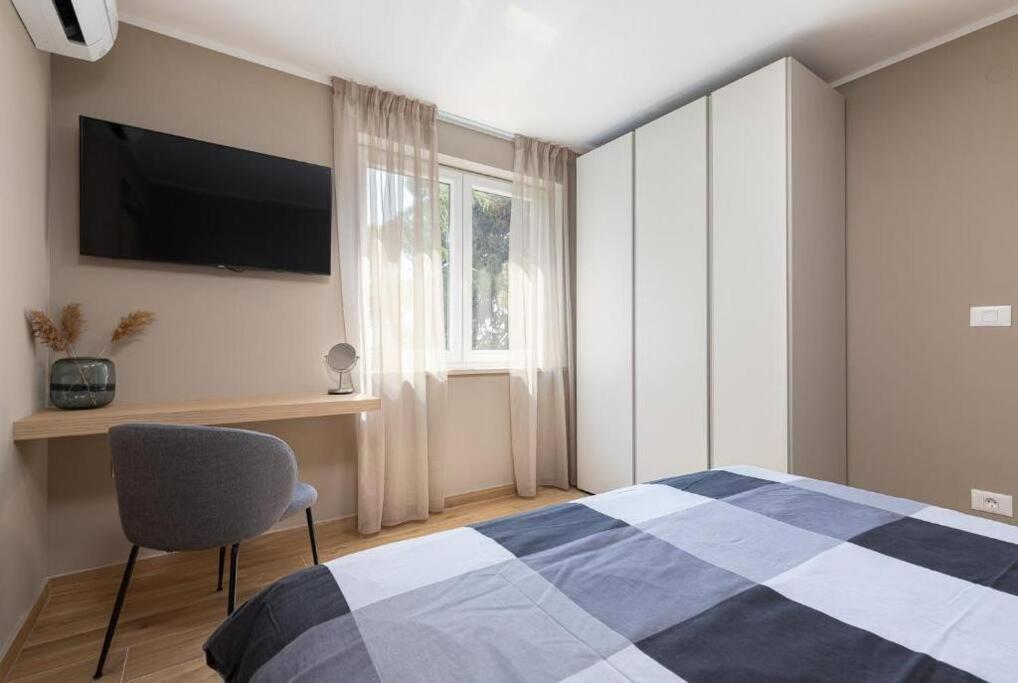 Vista Mare Apartment Porec Bagian luar foto